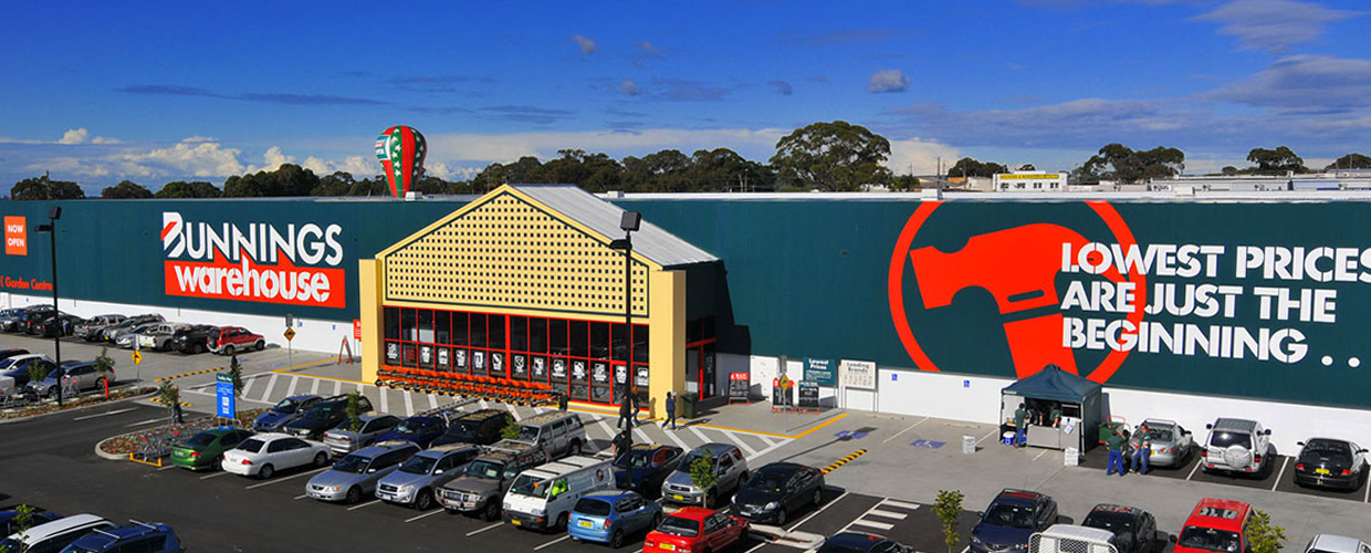 BUNNINGS WAREHOUSE , SMITHFIELD, NSW